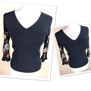 J.A.C. Vintage viscose crochet arm small knit top